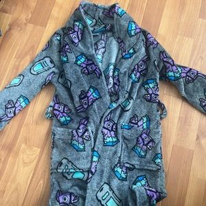 Fortnite soft robe size 8 kids fluffy excellent condition